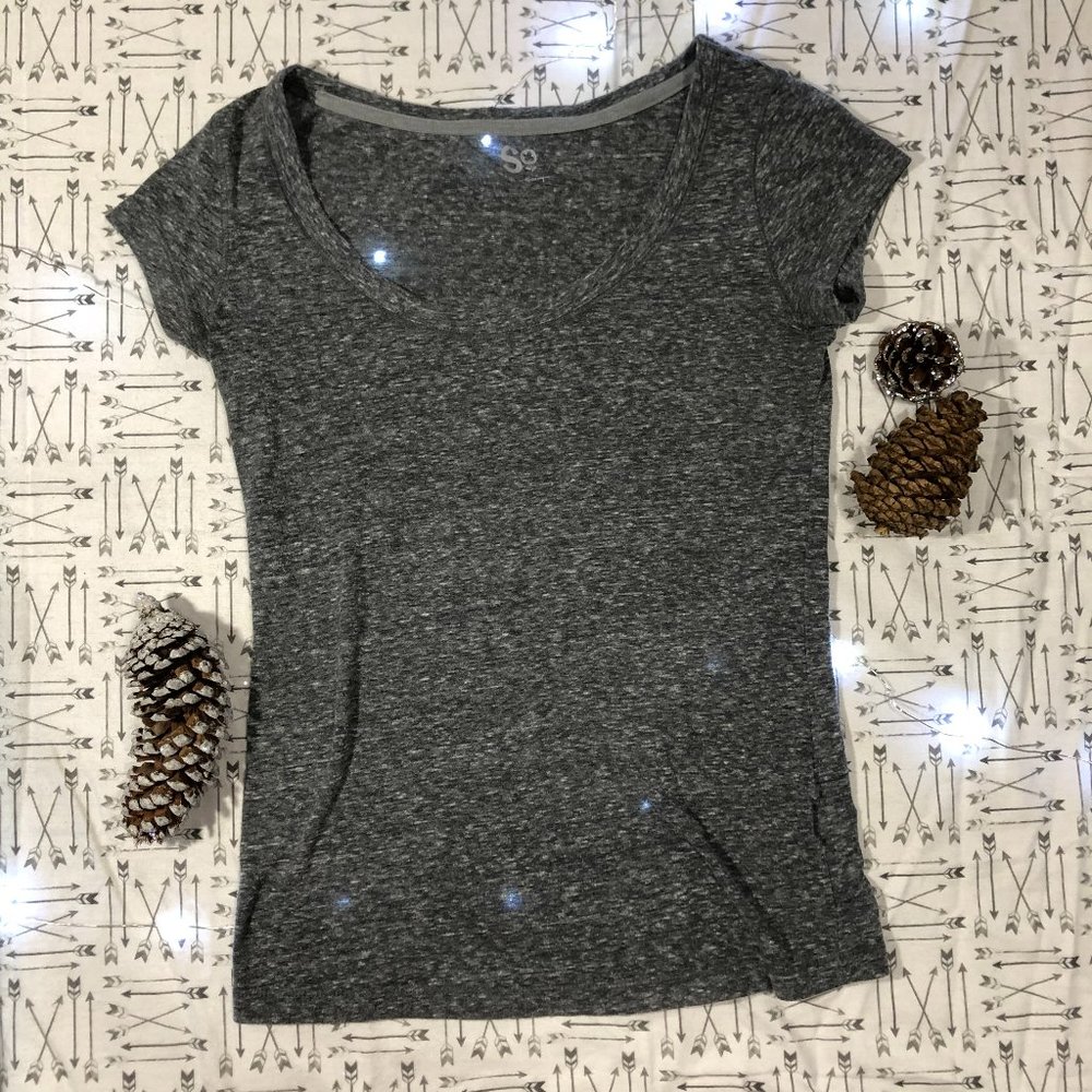 Gray/White Scoop Neck Fitted T-shirt
